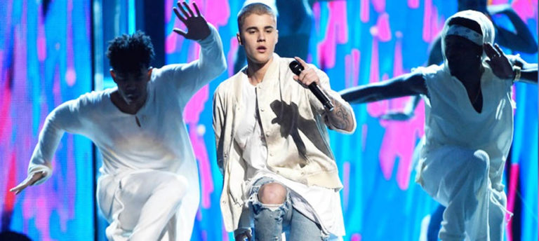 Justin Bieber, Ed Sheeran’ın ‘Perfect’ Şarkısında Dans Etti