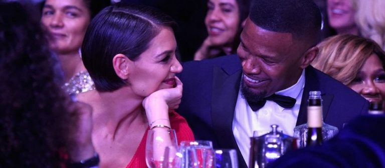 Katie Holmes ve Jamie Foxx Grammy Partisi’nde yakınlaştı