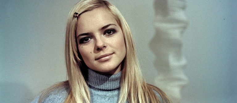 Fransız şarkıcı France Gall hayatını kaybetti