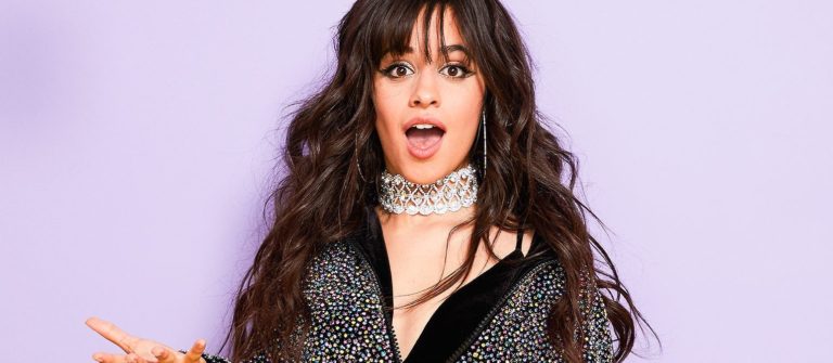 Camila Cabello İlk Albümüyle Salladı