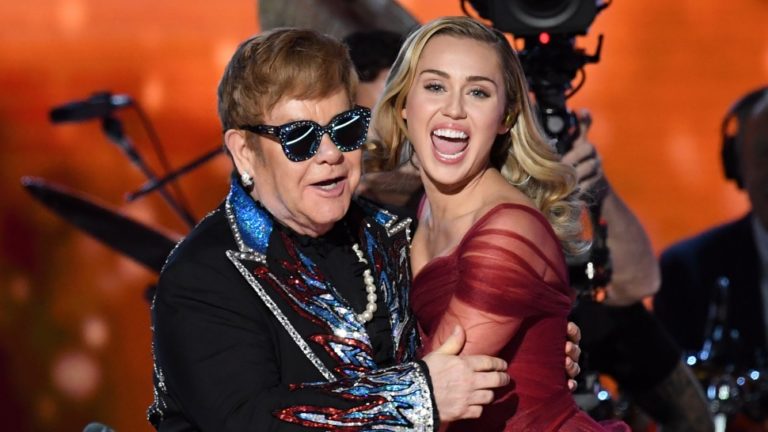 Elton John & Miley Cyrus – Tiny Dancer / 2018 Grammy Performance