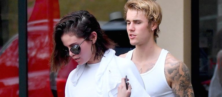 Justin Bieber, Babasının Düğününe Selena Gomez’le Katıldı!