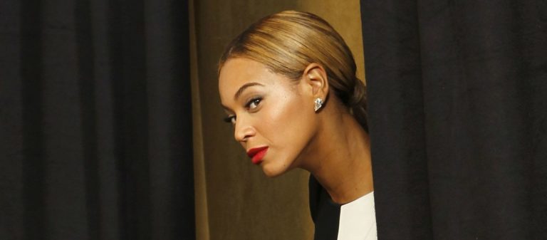 Beyonce 11 saat stüdyoya kapandı