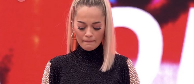 Rita Ora, Avicii’nin ardından gözyaşı döktü