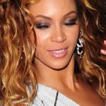 gallery_enlarged-beyonce-upskirt-19