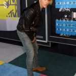 justin-bieber-2015-vmas-5-398×560