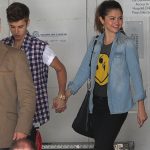 justin-bieber-selena-gomez-visit-childrens-hospital-02