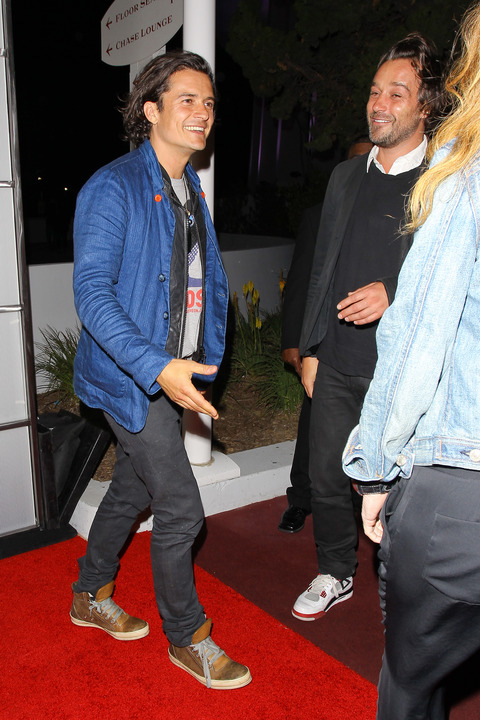 orlando-bloom-ve-selena-gomez-goruntulendi02
