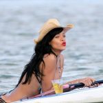 rihanna-collection-2013-043