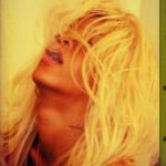 rihanna-collection-2013-055