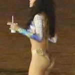 rihanna-rio-sahilinde-10