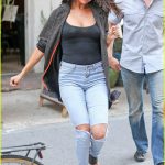 selena-gomez-boobs-instagram-fans-06