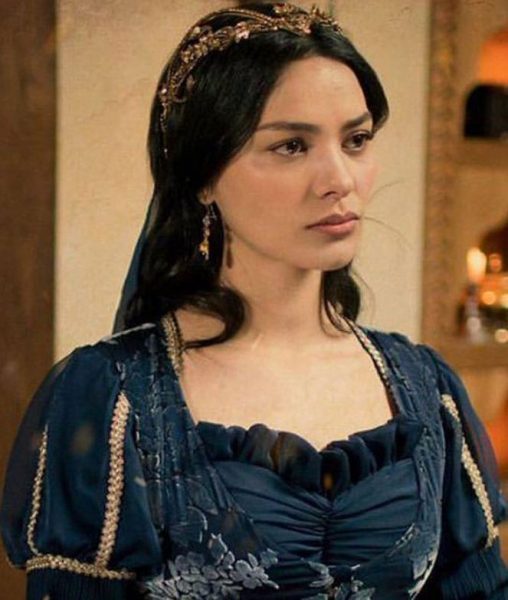 Hazal Filiz Küçükköse iddialara ikiziyle yanıt verdi Number1