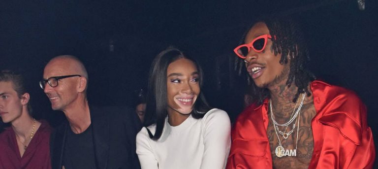 Ünlü Çift El Ele Fotoğraf Paylaştı!