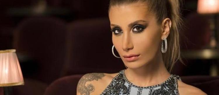 İrem Derici’den seksi klibe gönderme