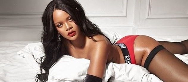 Rihanna iç çamaşırı koleksiyonuna modellik yaptı