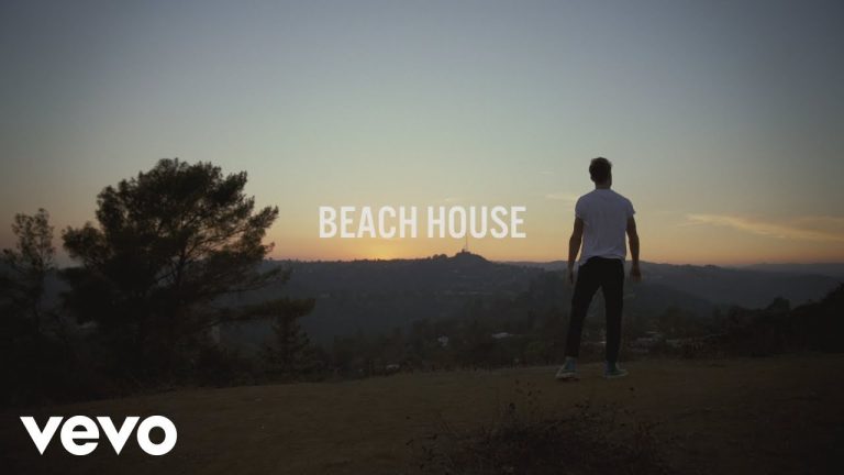 The Chainsmokers – Beach House