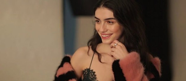 Hazar Ergüçlü BBC dizisinde rol alacak