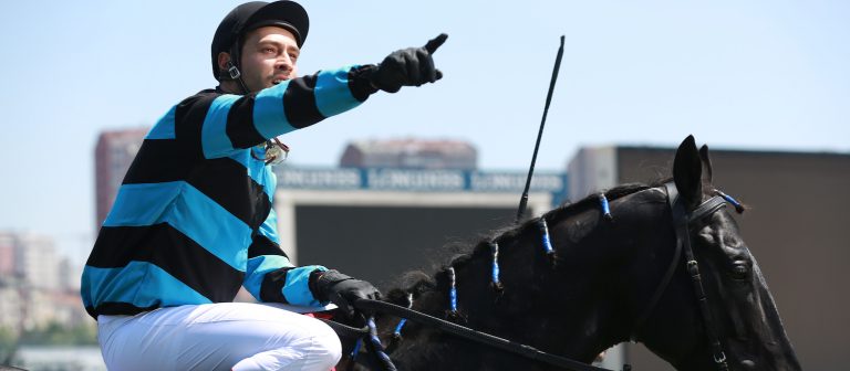 Şampiyon Aquaman’i Devirdi