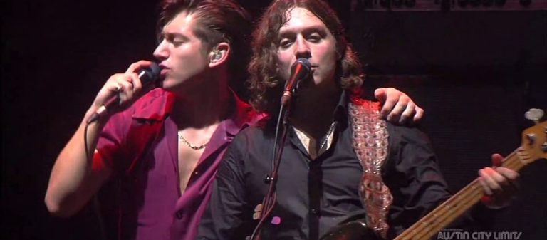 Arctic Monkeys’in özel performansı yayında