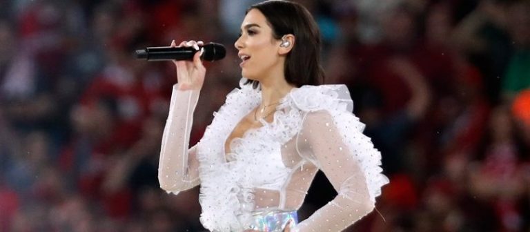 Dua Lipa’dan Kaçamak yemeği ve Türk çayı
