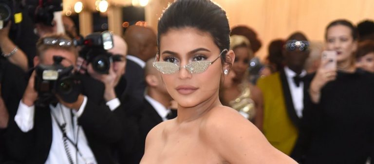Dünyanın en genç milyarderi artık Kylie Jenner