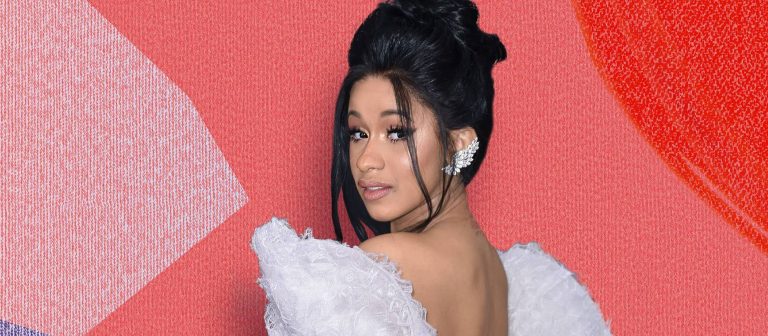Cardi B, kirli geçmişini anlattı