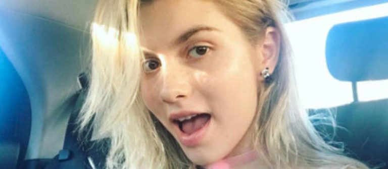 Aleyna Tilki, Amerika yolcusu