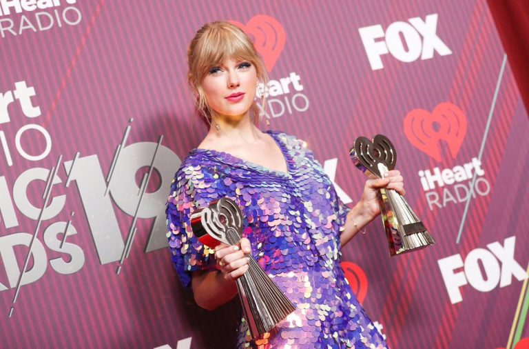 Taylor Swift, Billboard Ödül Töreni’nde açılış yapacak