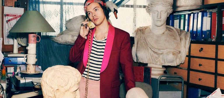 Harry Styles ve gucci bir kez daha el ele