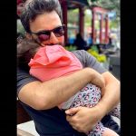 megastar-tarkan-kizi-liya-ile-fotografini-12151928_5601_m