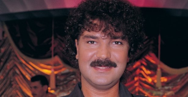 Ünlü şarkıcı Devran Çağlar, hayatını kaybetti