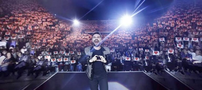 Tarkan 7 konserden 9 milyon lira kazandı