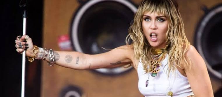 Miley Cyrus’a hayranlarından tepki