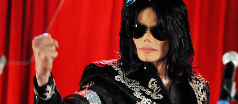 En çok kazandıran Michael Jackson