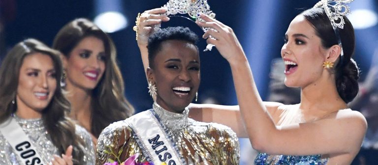 Miss Universe Güney Afrika güzeli Zozibini Tunzi