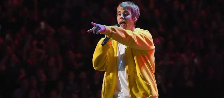 Justin Bieber, Elvis Presley’in rekorunu kırdı