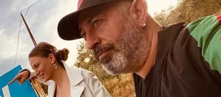 Cem Yılmaz’dan sürpriz Serenay paylaşımı