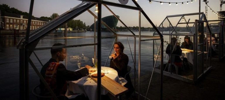 Karantina tipi restaurant