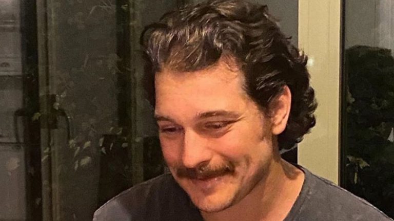 ÇAĞATAY ULUSOY 30 YAŞINA YENİ İMAJIYLA GİRDİ