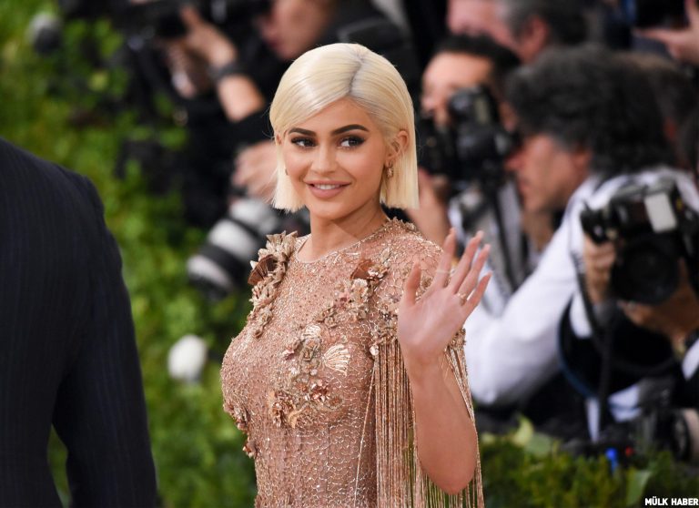 KYLIE JENNER ‘DAN HAVALI PAYLAŞIMLAR