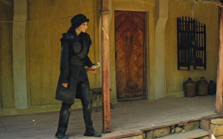 DEREN TALU ERKEK KILIĞINA GİRDİ