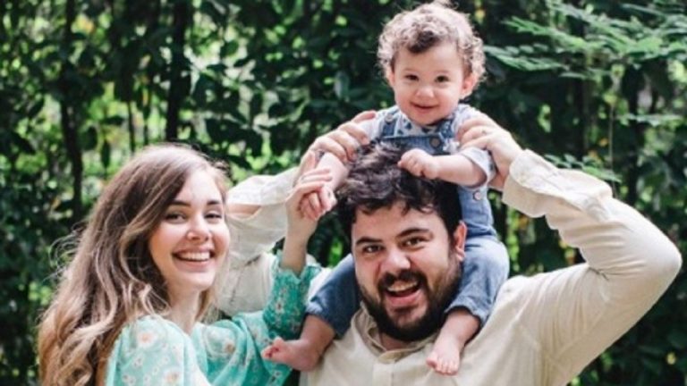 YENENLER ÇİFTİ, MUTLU HABERİ VERDİ