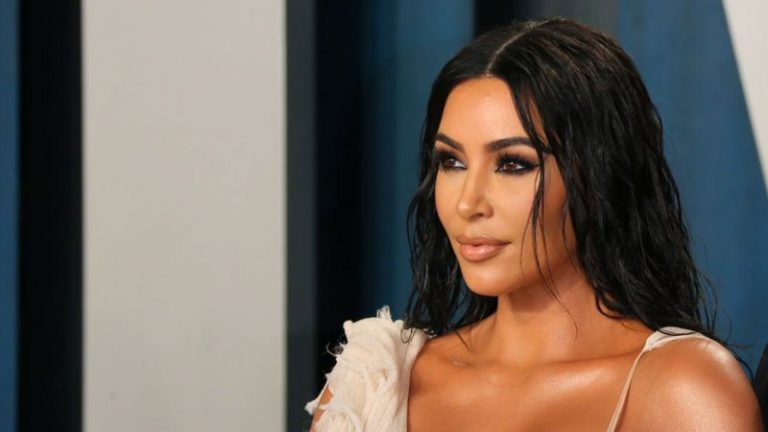 KIM KARDASHIAN 4O. DOĞUM GÜNÜNÜ KUTLADI