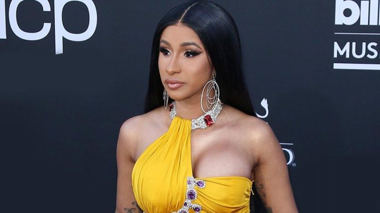 CARDI B, AZERBAYCANLI TAKİPÇİLERİNDEN ÖZÜR DİLEDİ