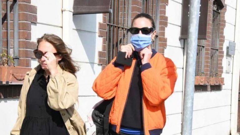 ECE SÜKHAN KURUÇEŞME’DE GÖRÜNTÜLENDİ