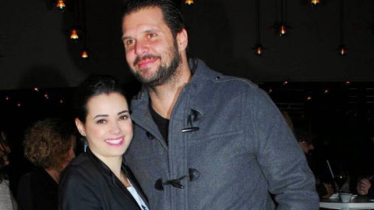 ÖZGÜ NAMAL’I EŞİNİN ÖLÜMÜ KOMŞULARINI ÜZDÜ