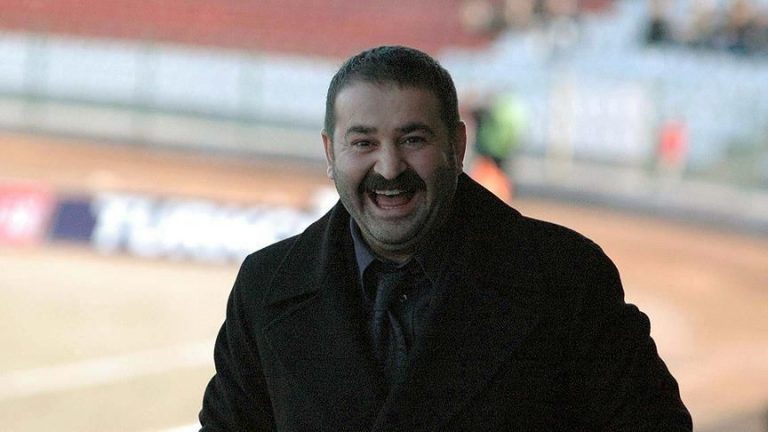 ŞAFAK SEZER’İN 9,7 MİLYONLUK VİLLASI SATIŞA ÇIKTI