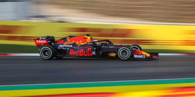 FORMULA 1 İSTANBUL’DA İLK SEANSIN EN HIZLISI VERSTAPPEN