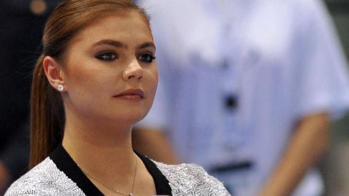 PUTIN’İN SEVGİLİSİ ALINA KABAEVA’NIN GELİRİ ŞOK ETTİ!